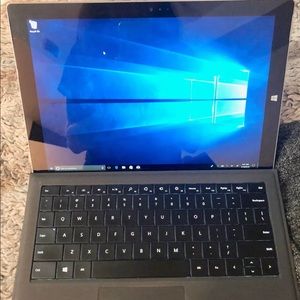 Microsoft surface pro 3 256GB. 8 GB memory
